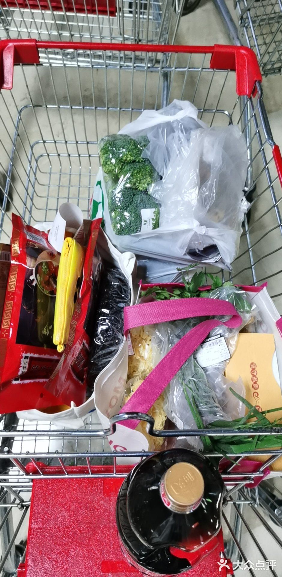 我觉好不容易去一趟超市满载而归感觉就舒坦了