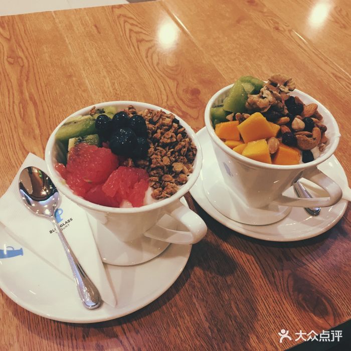 glass yogurt 阿秋拉尕酸奶(世贸天阶店)松鼠蓝莓西柚奇异果代餐图片