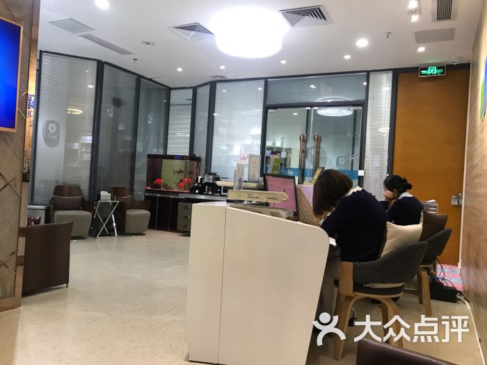 松鼠口腔(卓越时代广场门诊部)图片 - 第2张