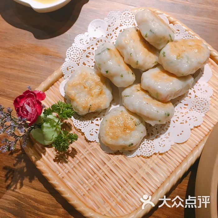 香煎墨鱼饼