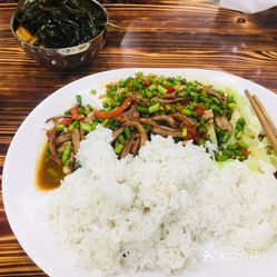 酸辣鱿鱼盖码饭