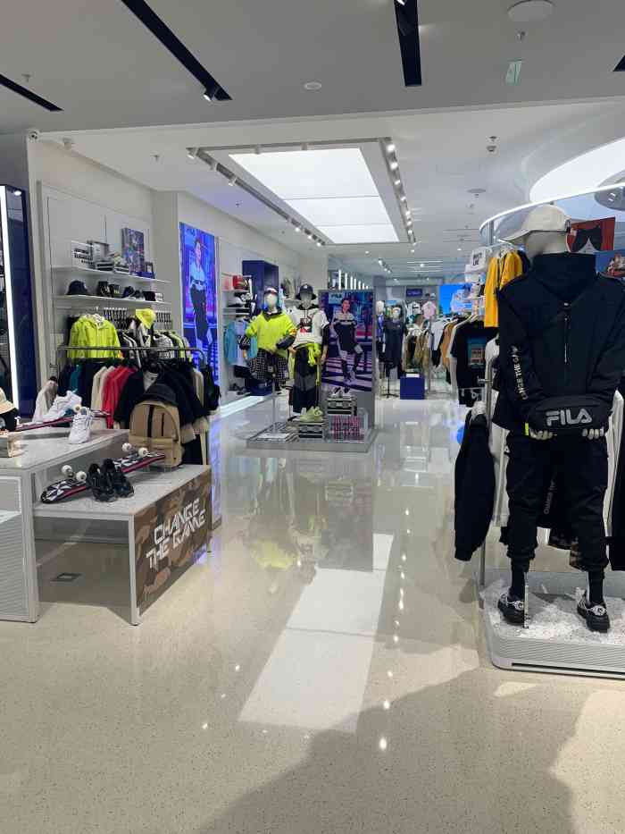 fila(万象城店)-"有段时间没逛万象城了,五一期间去逛了一下.