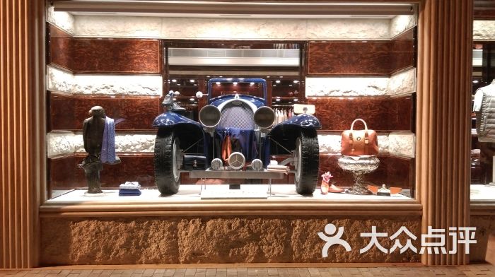 stefano ricci(凯旋门酒店精品店)店内环境图片 - 第1张