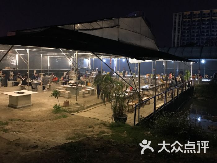 南浦烧烤钓虾钓蟹草莓生态农庄图片 - 第1张