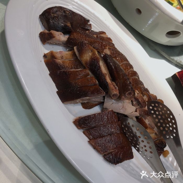 红杏酒家(明珠店)樟茶鸭图片