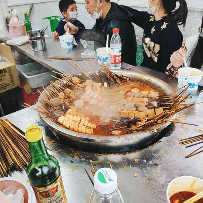 女人街麻辣烫看这个点名就觉得味道稳了先吃了一次又迫不及待带小伙伴