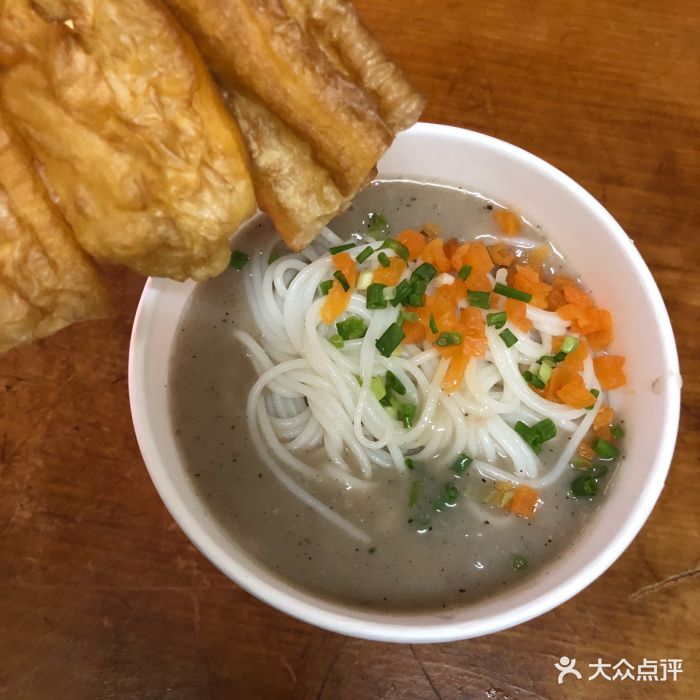 说实话名气大于口味,糊感觉跟我们东北糊窗.