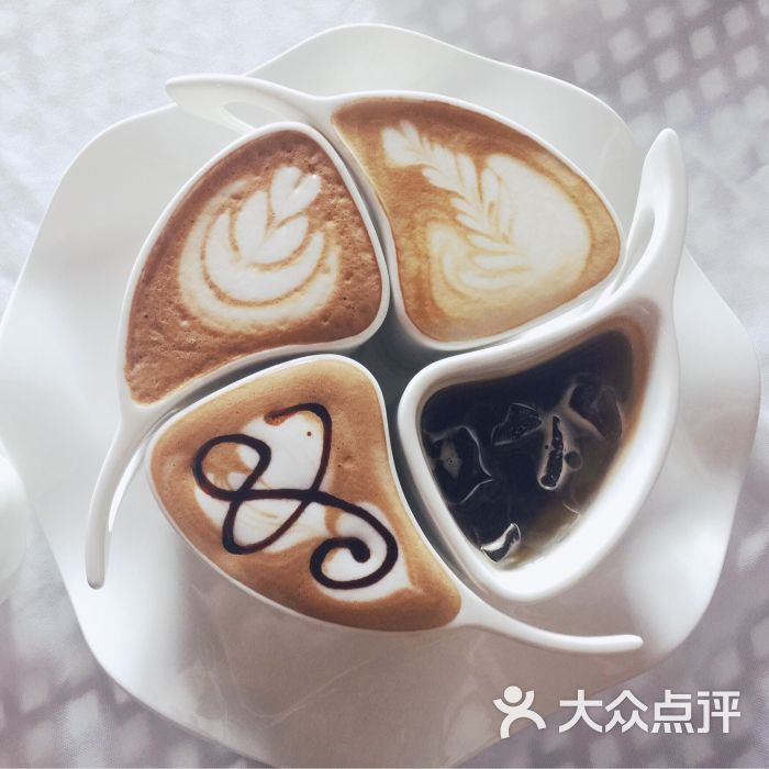 四叶草咖啡
