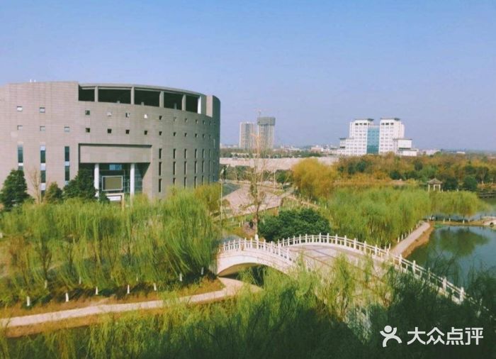 成都中医药大学(十二桥校区)图片