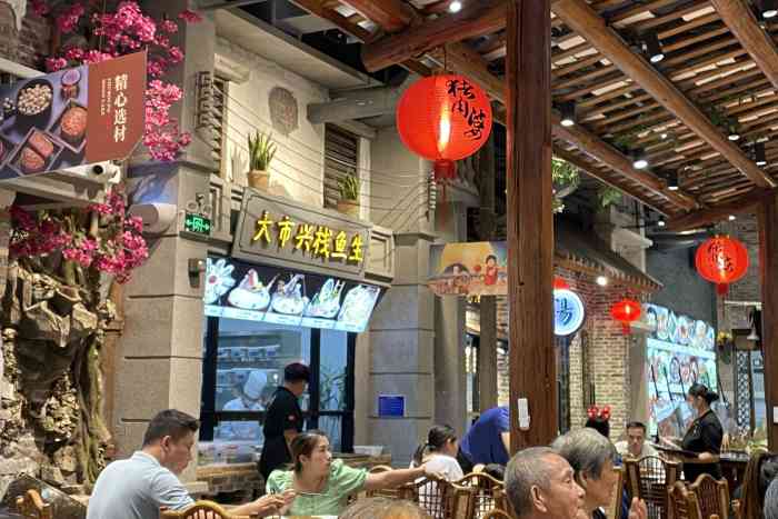 猪肉婆私房菜(华侨城店)-"我姐提前预约了包间,要不然
