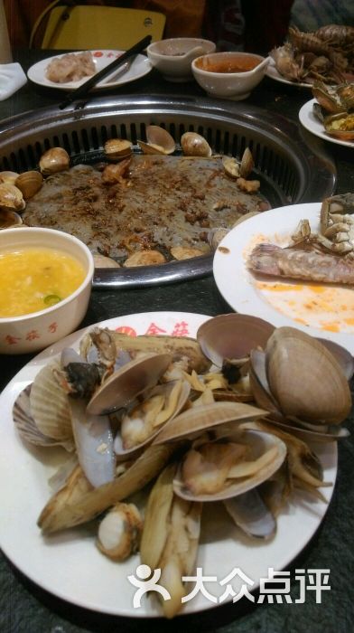 金鲨海鲜自助餐厅_冠菌海鲜肥牛自助火锅_金筷子海鲜自助