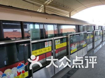 共为您找到572个"地铁一号线富锦路"相关商户