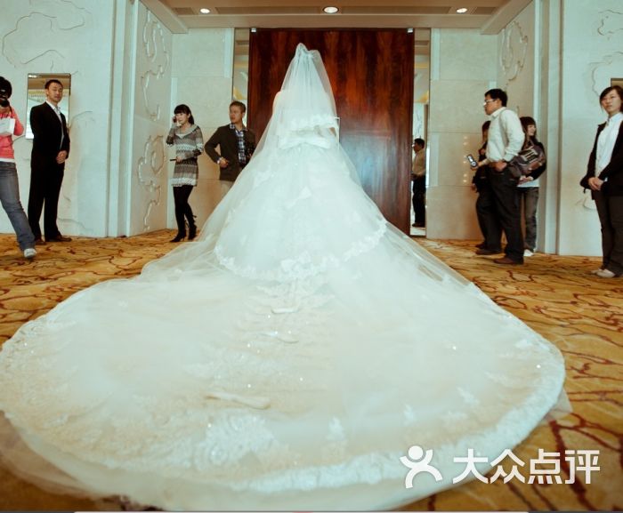 婚纱彩妆馆_彩妆图片