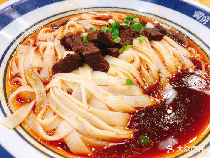 霸蛮湖南牛肉粉(环宇荟购物中心店)招牌黄牛肉米粉圆粉图片