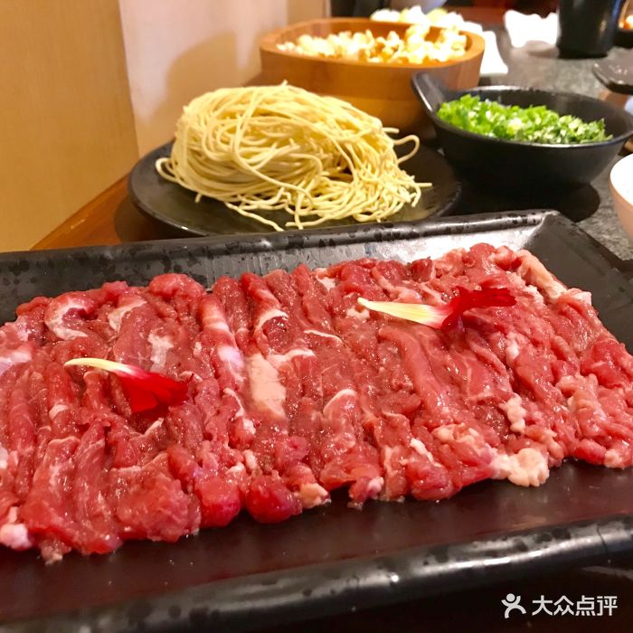渡娘火锅(龙跃店)手切鲜羊肉图片 - 第1张