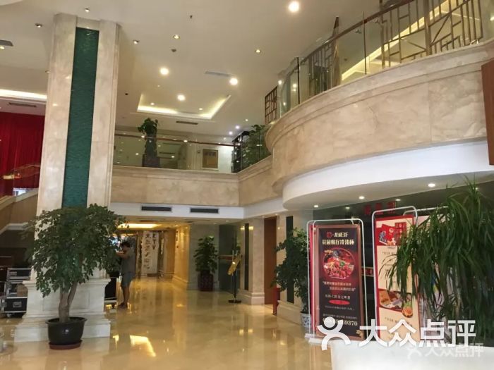 龙威酒店图片 第2张