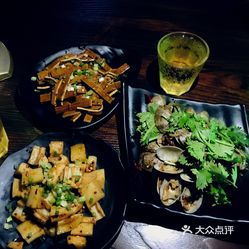 凉拌藕丁「英伦诗风味豆皮 菜品味道真的可以 和海伦斯类似的店店