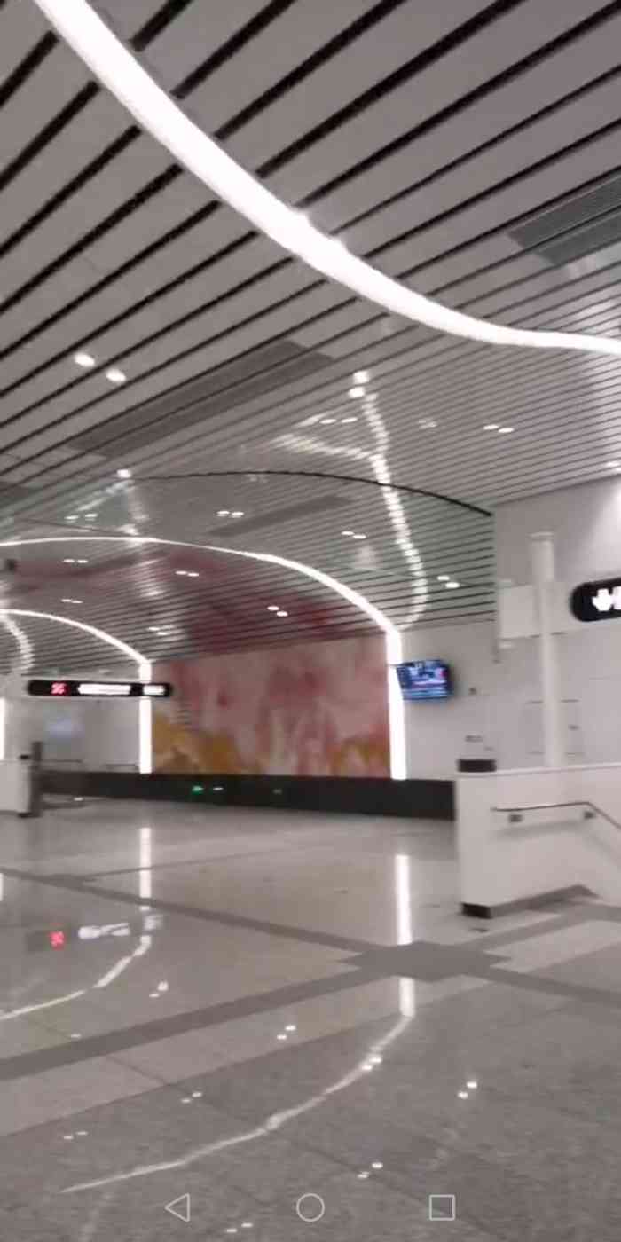 白盆窑地铁站
