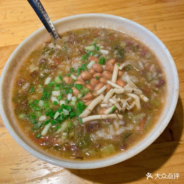 大贵和砂锅饭原味酸汤饭图片