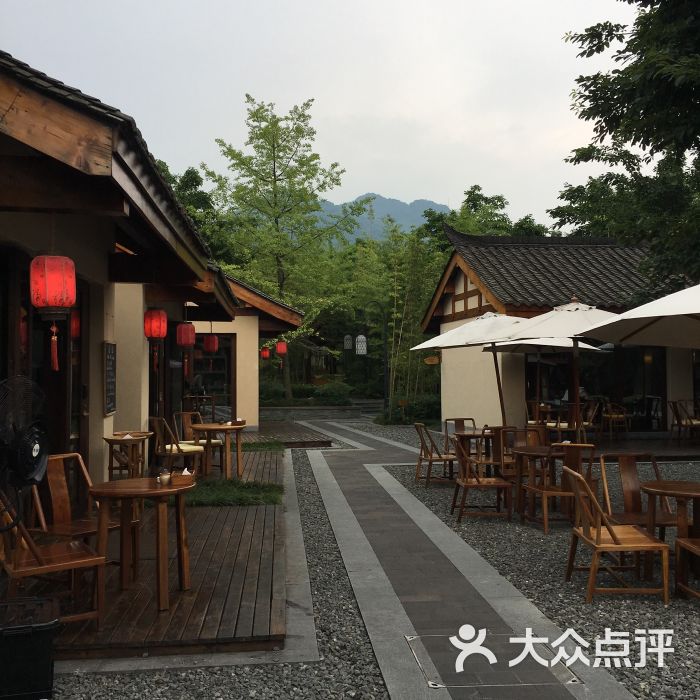 青城山六善酒店广场下午茶评论图片