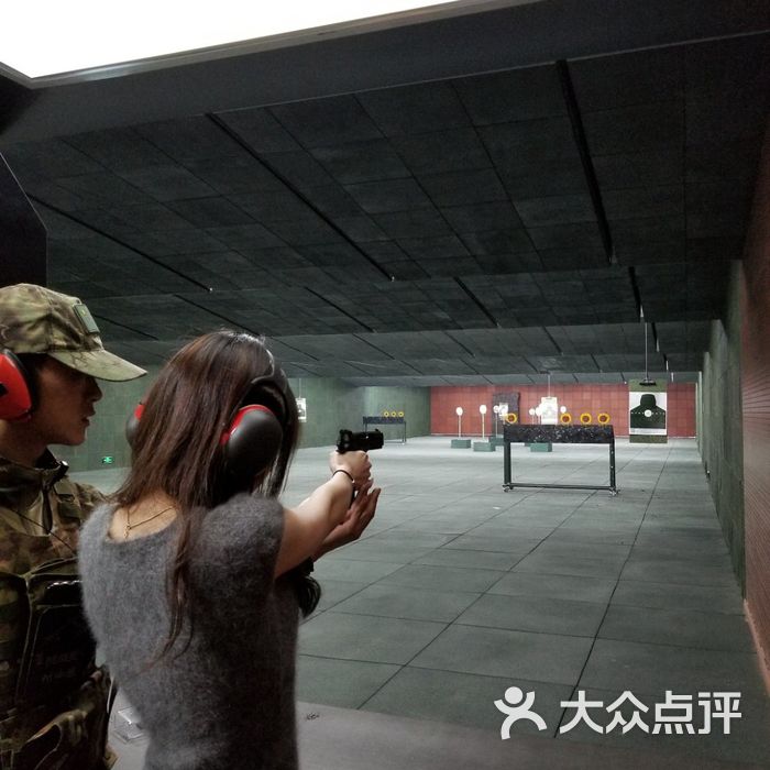 挑战者实弹射击馆