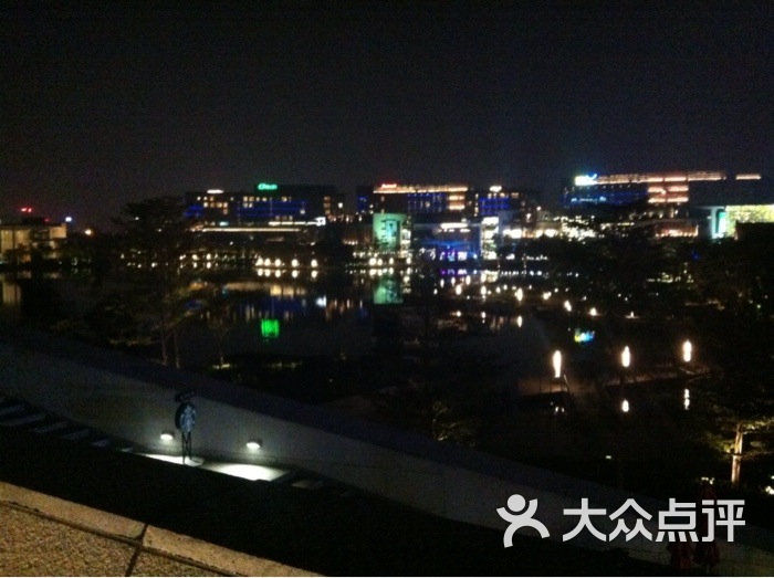 南山区 欢乐海岸 咖啡厅 星巴克(欢乐海岸店 所有点评|口味3(很好)