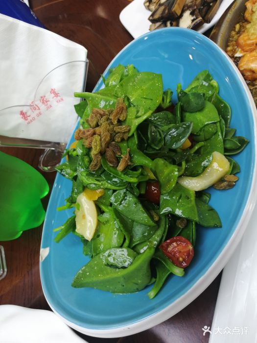 位置停车:路边可以免费停车,停车不算紧张.-豪