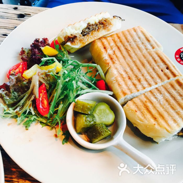 牛肉帕尼尼