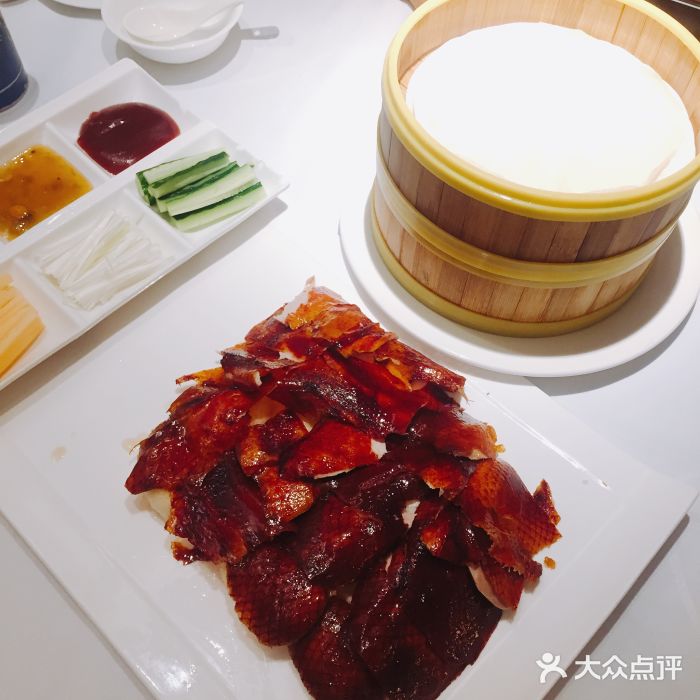 西湖春天(万象店)广式金牌片皮鸭图片