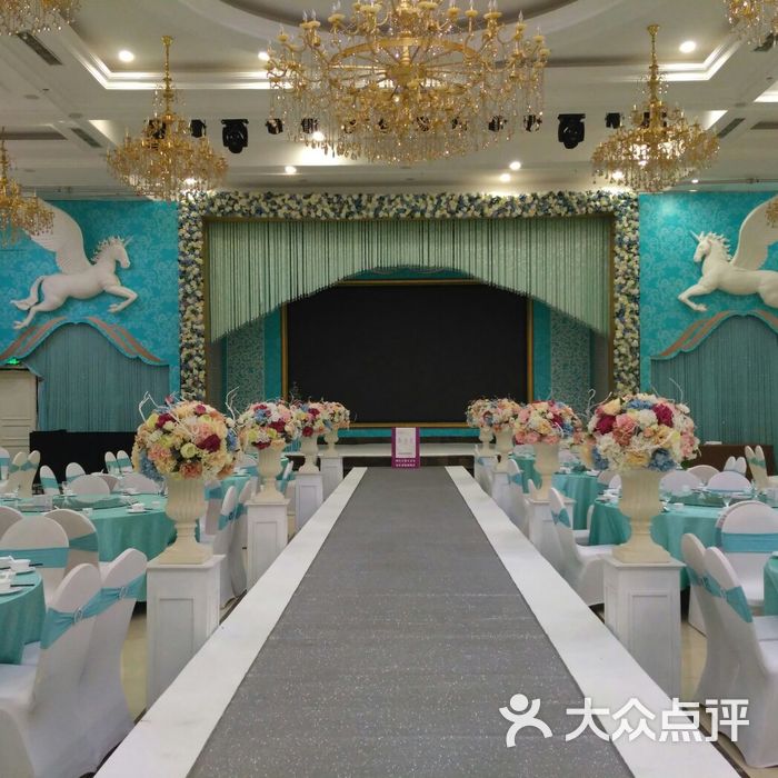 皇冠明珠·喜满堂婚礼会馆