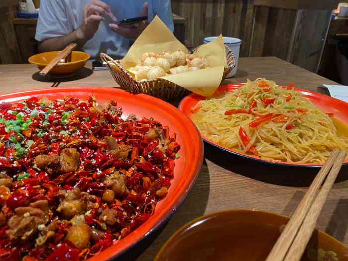 先启半步颠小酒馆(宝安坪洲店)-"菜品分量很大!