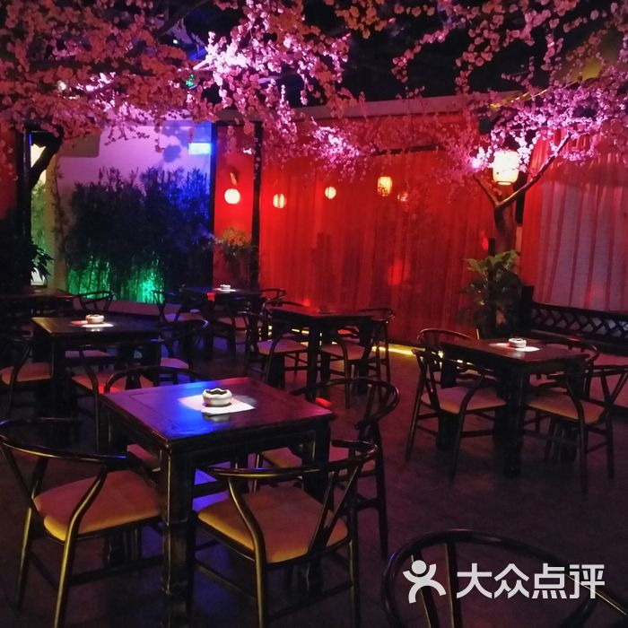 江湖堂酒馆