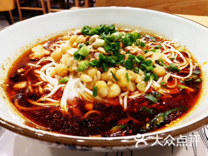 莫小白牛肉面-豌豆面-菜-豌豆面图片-重庆美食-大众点评网