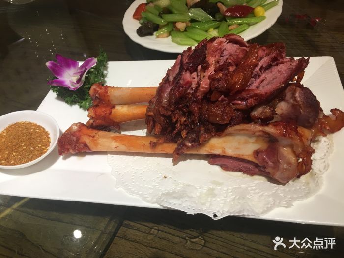 风味羊小腿