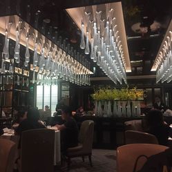 御宝轩人均消费是多少_农村人均年收入是多少
