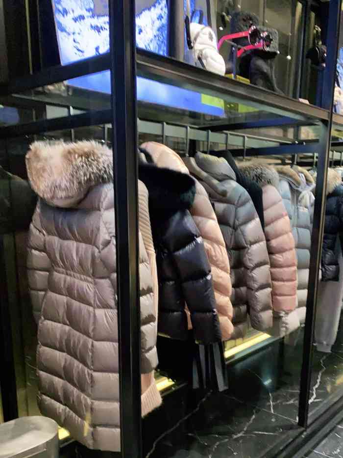 moncler(北京skp店)-"商品:服装 moncler目前在国内市