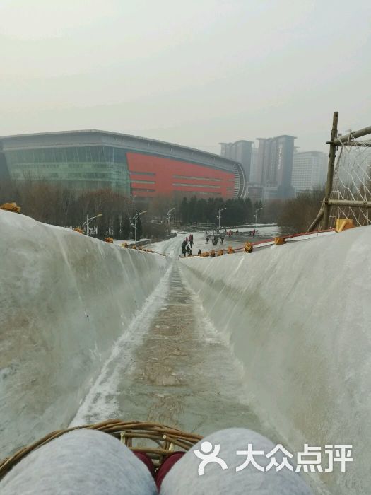 沈阳奥体冰雪嘉年华图片 - 第1张