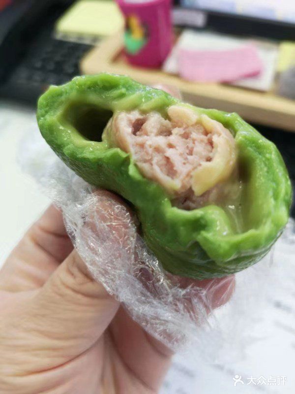 新雅粤菜馆(南京东路店)腌笃鲜青团图片