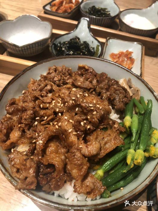 麻辣牛肉饭