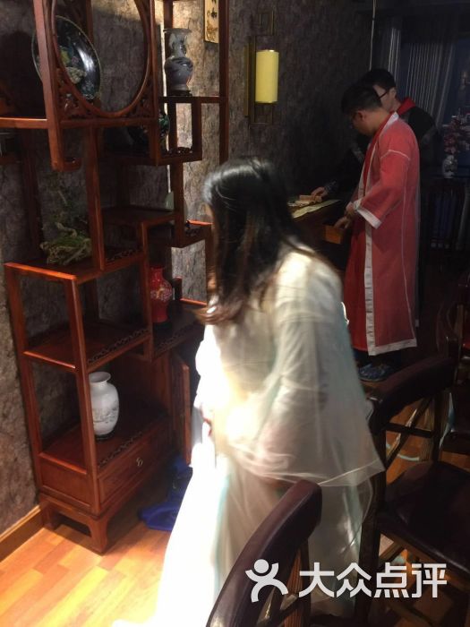 左先生探案馆:特别感谢老板发的福利,周一临时