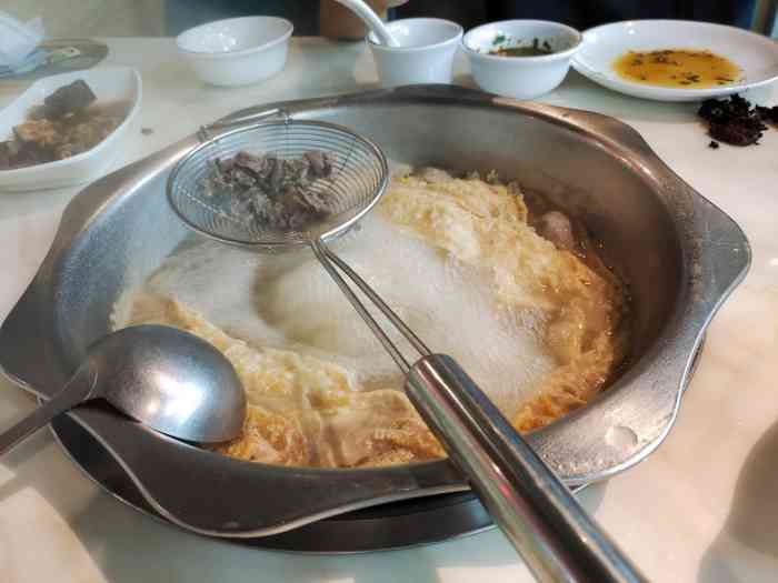 潮汕大目牛肉火锅(水围店)-"大目「潮州炸虾枣」炸虾丸很有嚼劲很酥脆