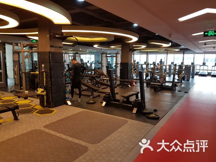 春天健身连锁:在这家健身房已经一年多了,之所