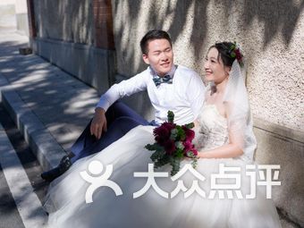 拾光婚纱_动漫婚纱情侣头像