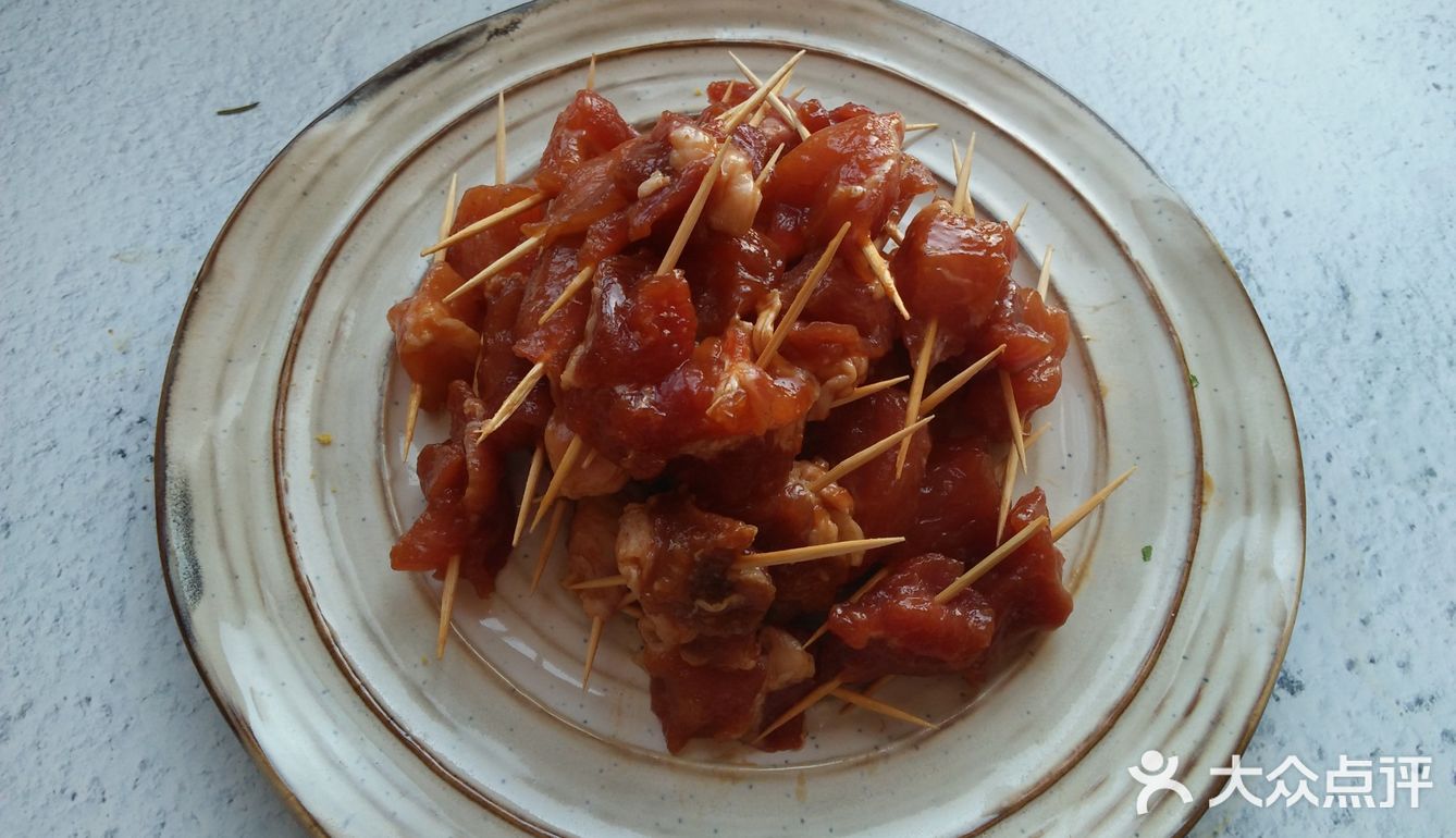 烤牙签肉串