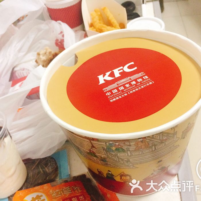 肯德基六味小吃桶与红豆派图片-北京快餐简餐-大众