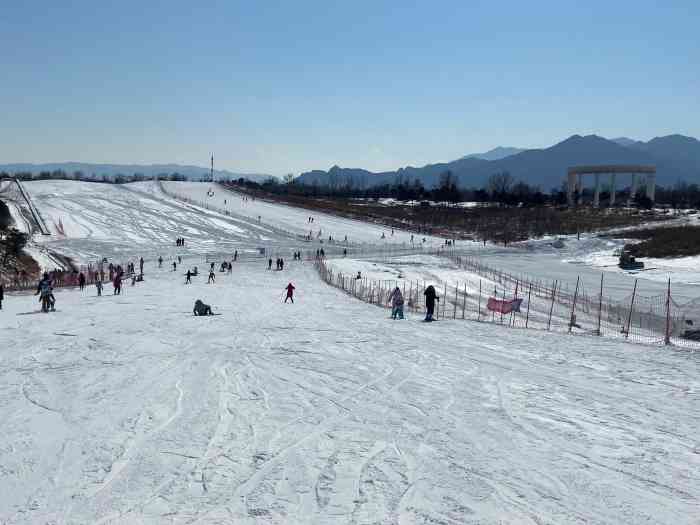 华彬生态园滑雪场