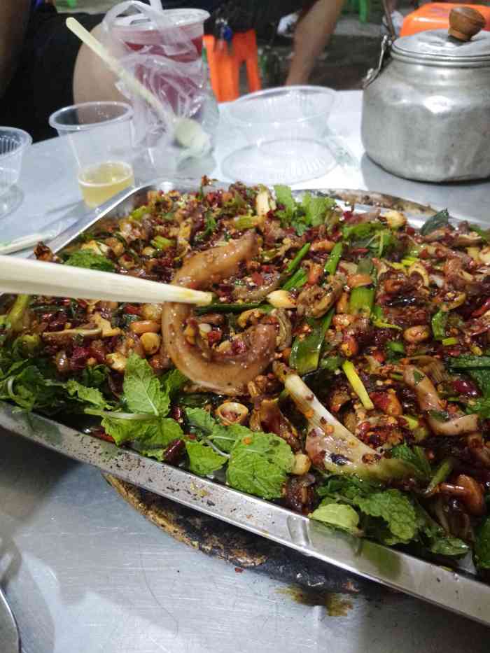 眼镜猪小弟凯里第一家-"咋个说呢,看了攻略来的,期待