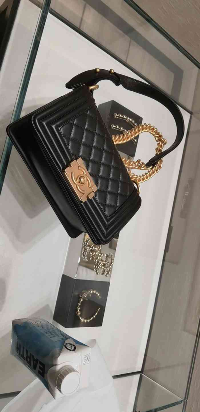 chanel(恒隆广场店)