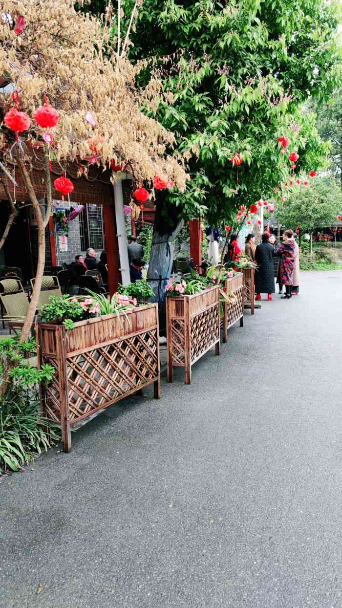 香草湖农家院-"位于郫县三道堰的青杠树村,家家都是农