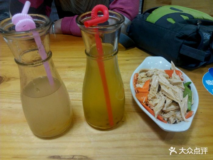 高中喜欢吃米线,所以今天领她来这家吃,以.-财的美食点附近老妈古美图片